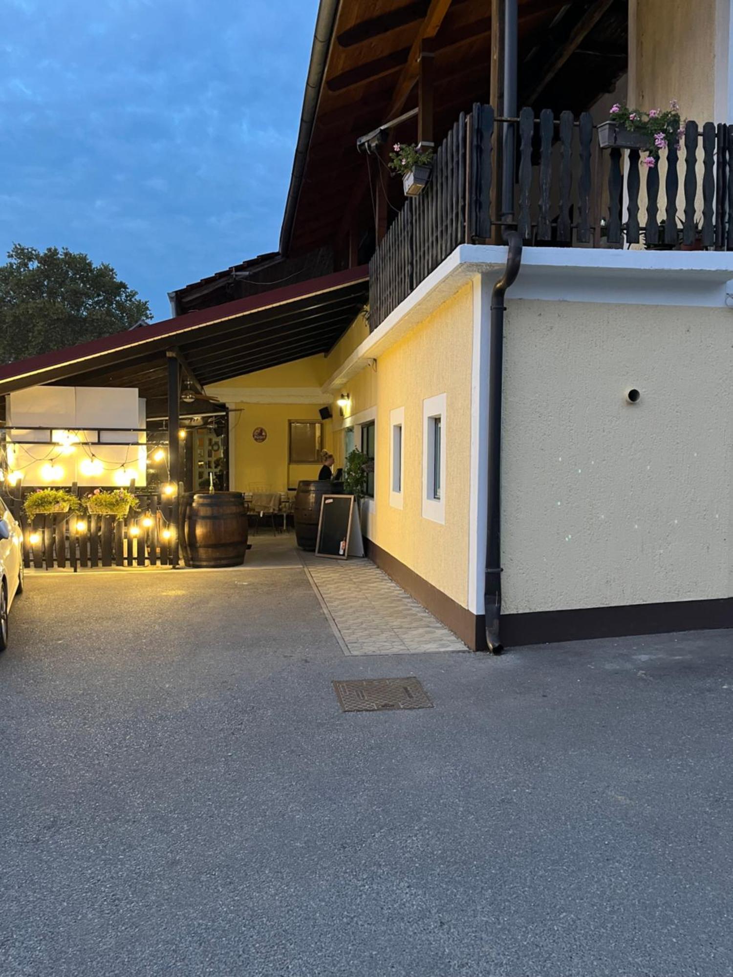 Apartman Dada Крапинске-Топлице Экстерьер фото